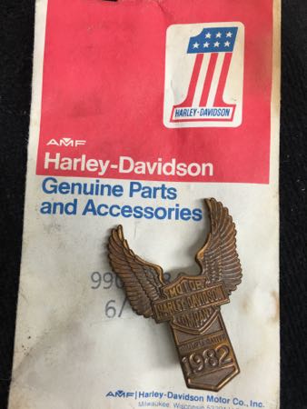 1982 NOS Commemorative Eagle fender Medallion